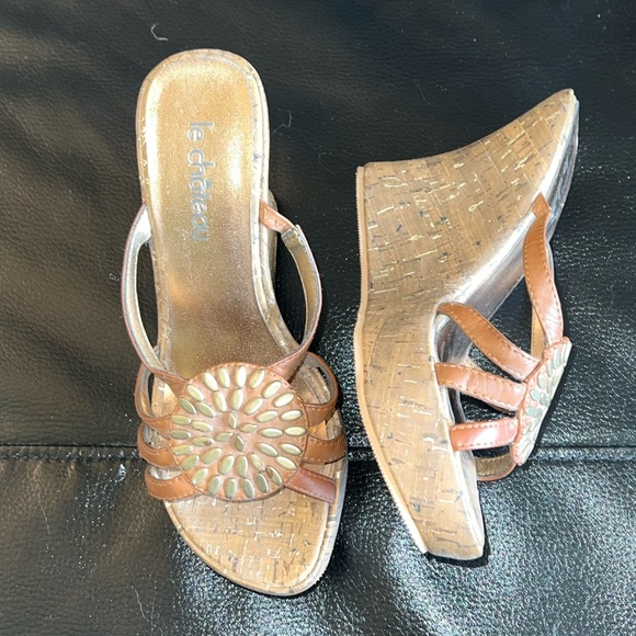 💥2/15$💥. Le Chateau wedges - Picture 2 of 3